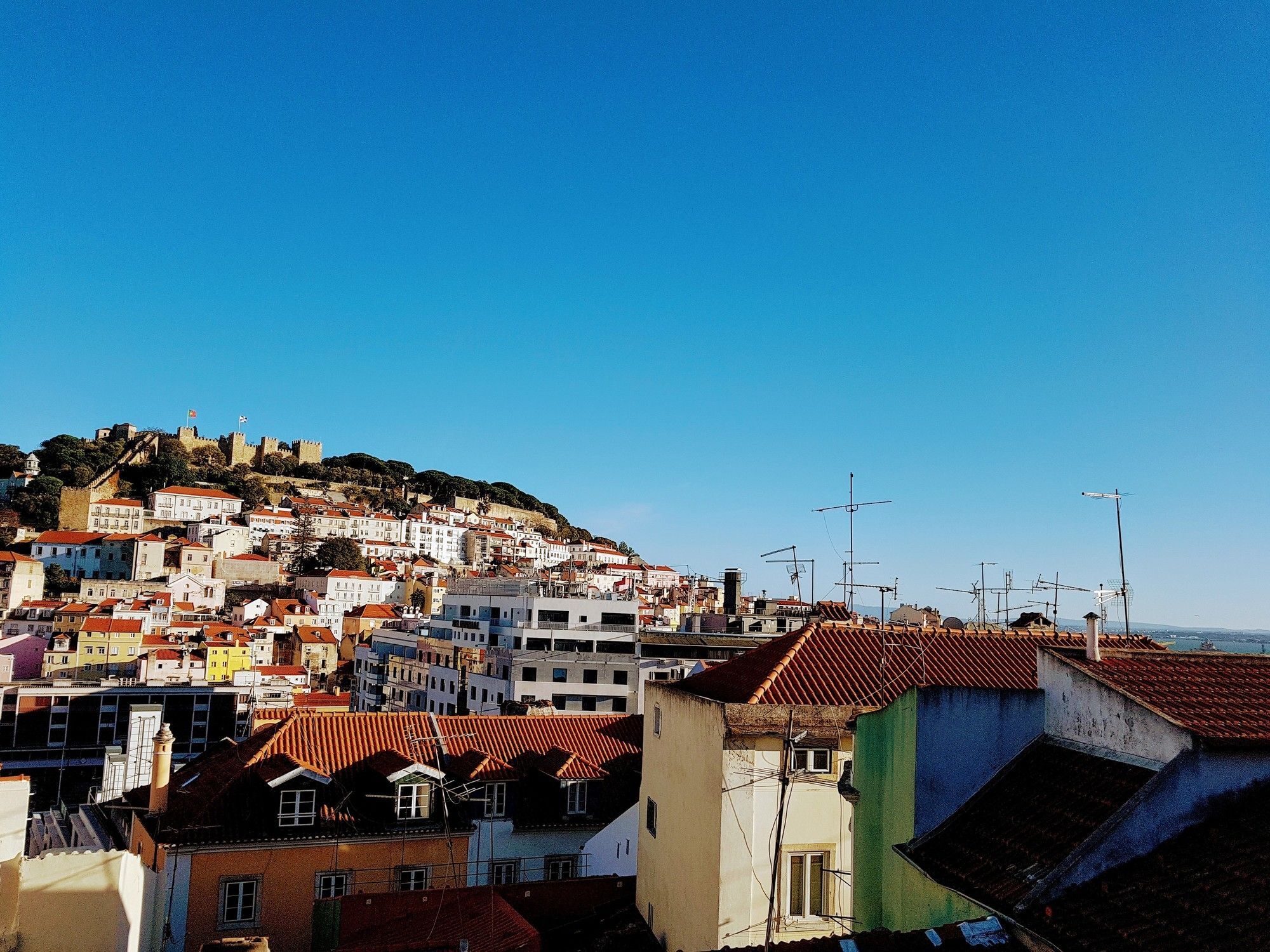 Martim Vaz By Alfama Lissabon